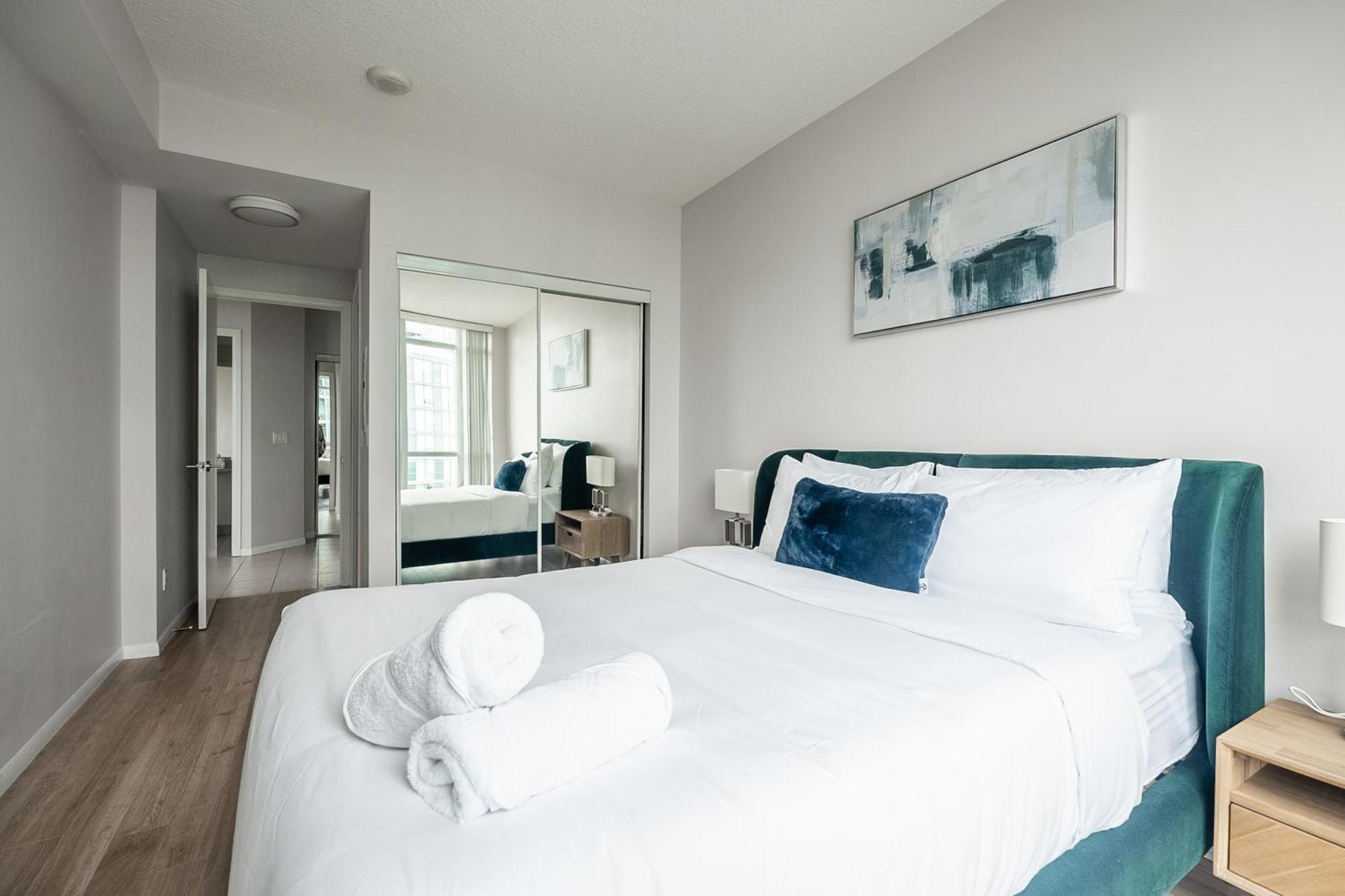 Rivetstays - The Neptune Toronto Exterior photo