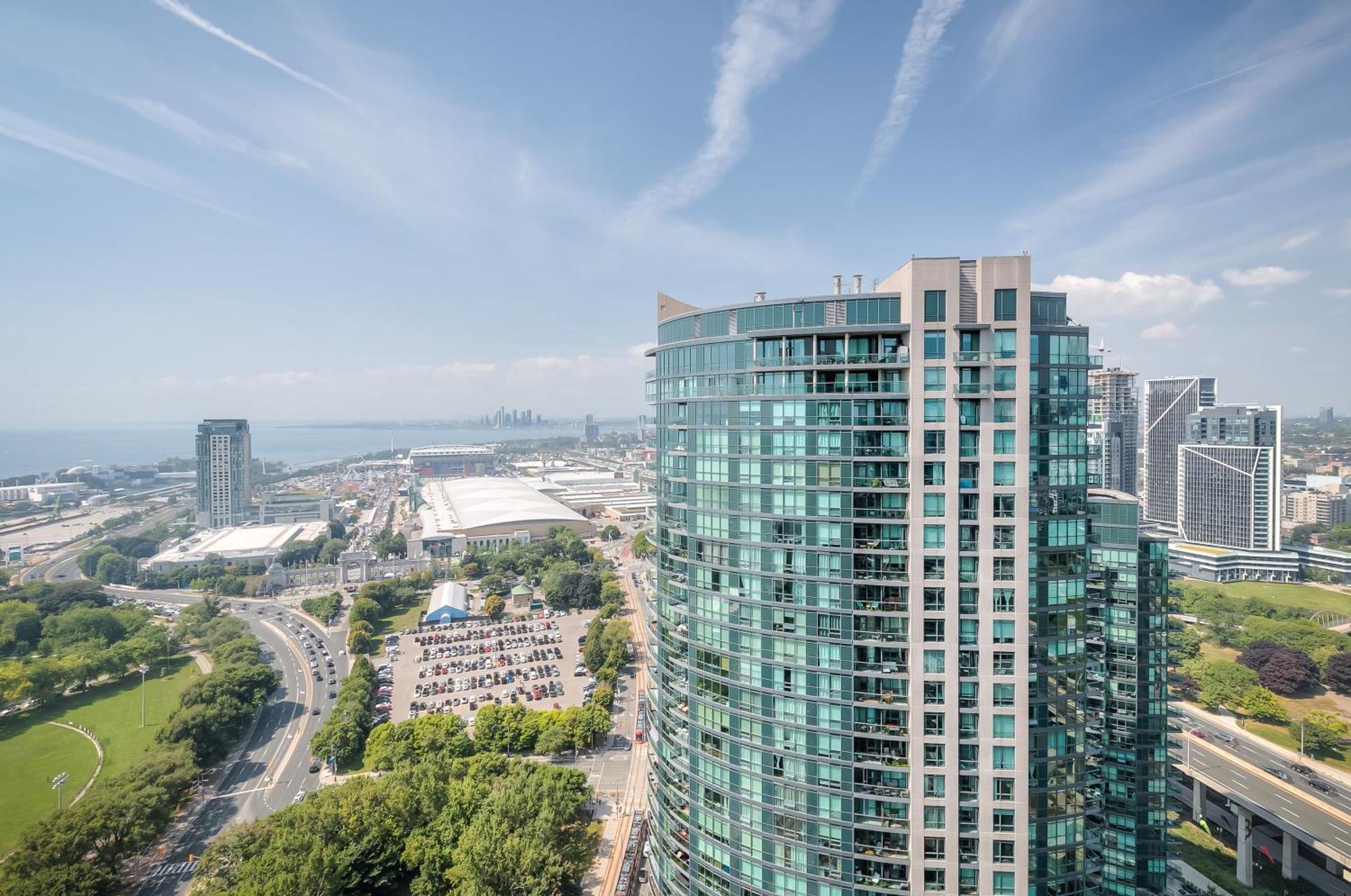 Rivetstays - The Neptune Toronto Exterior photo